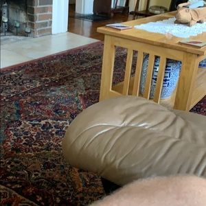 Meet your Posher, Charles